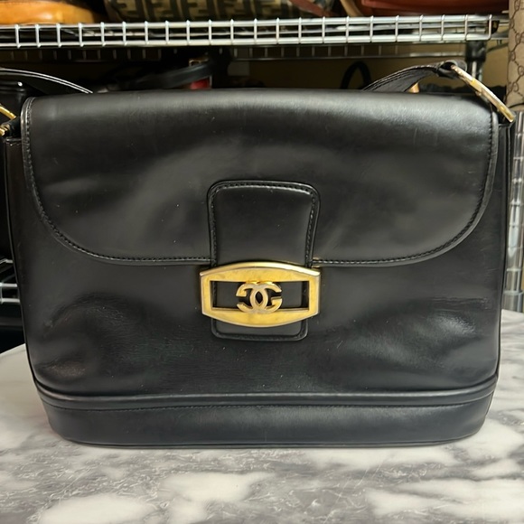 Gucci Handbags - Vintage Gucci | Leather GG Shoulder Bag